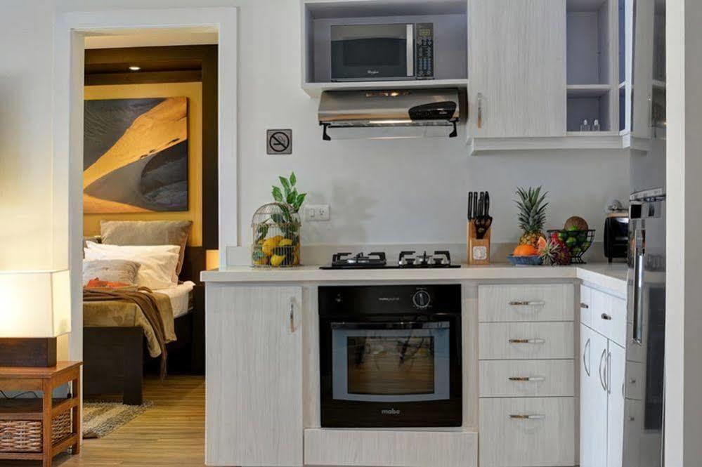 Oasis Suites Медельин Экстерьер фото