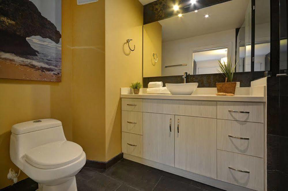 Oasis Suites Медельин Экстерьер фото